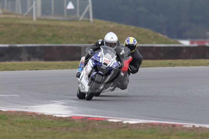 Motorcycle action photographs;Trackday digital images;event digital images;eventdigitalimages;no limits trackday;peter wileman photography;snetterton;snetterton circuit norfolk;snetterton photographs;trackday;trackday photos