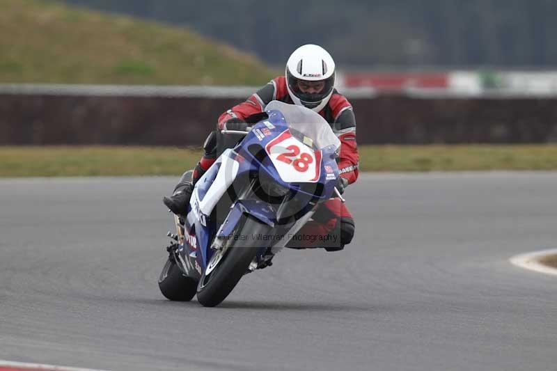 Motorcycle action photographs;Trackday digital images;event digital images;eventdigitalimages;no limits trackday;peter wileman photography;snetterton;snetterton circuit norfolk;snetterton photographs;trackday;trackday photos