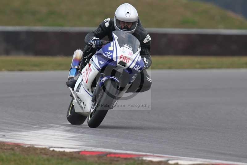 Motorcycle action photographs;Trackday digital images;event digital images;eventdigitalimages;no limits trackday;peter wileman photography;snetterton;snetterton circuit norfolk;snetterton photographs;trackday;trackday photos
