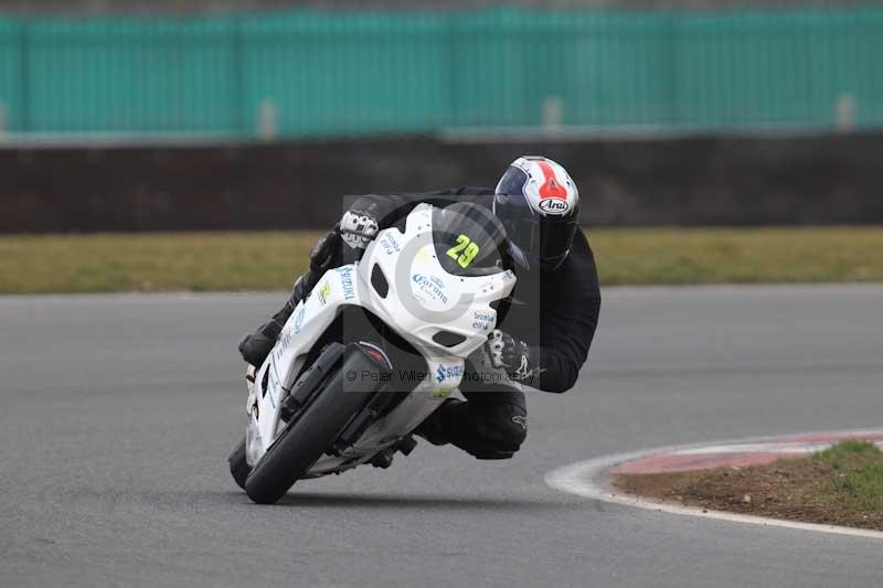 Motorcycle action photographs;Trackday digital images;event digital images;eventdigitalimages;no limits trackday;peter wileman photography;snetterton;snetterton circuit norfolk;snetterton photographs;trackday;trackday photos