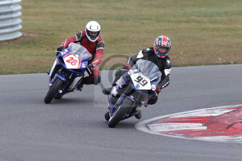 Motorcycle action photographs;Trackday digital images;event digital images;eventdigitalimages;no limits trackday;peter wileman photography;snetterton;snetterton circuit norfolk;snetterton photographs;trackday;trackday photos