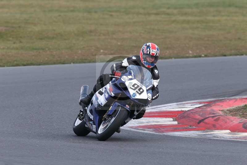 Motorcycle action photographs;Trackday digital images;event digital images;eventdigitalimages;no limits trackday;peter wileman photography;snetterton;snetterton circuit norfolk;snetterton photographs;trackday;trackday photos