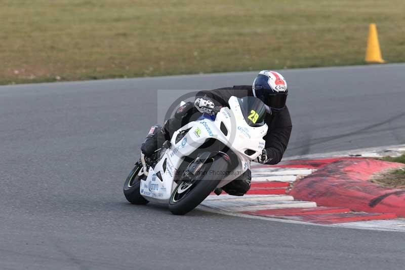 Motorcycle action photographs;Trackday digital images;event digital images;eventdigitalimages;no limits trackday;peter wileman photography;snetterton;snetterton circuit norfolk;snetterton photographs;trackday;trackday photos