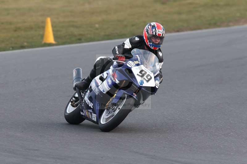 Motorcycle action photographs;Trackday digital images;event digital images;eventdigitalimages;no limits trackday;peter wileman photography;snetterton;snetterton circuit norfolk;snetterton photographs;trackday;trackday photos