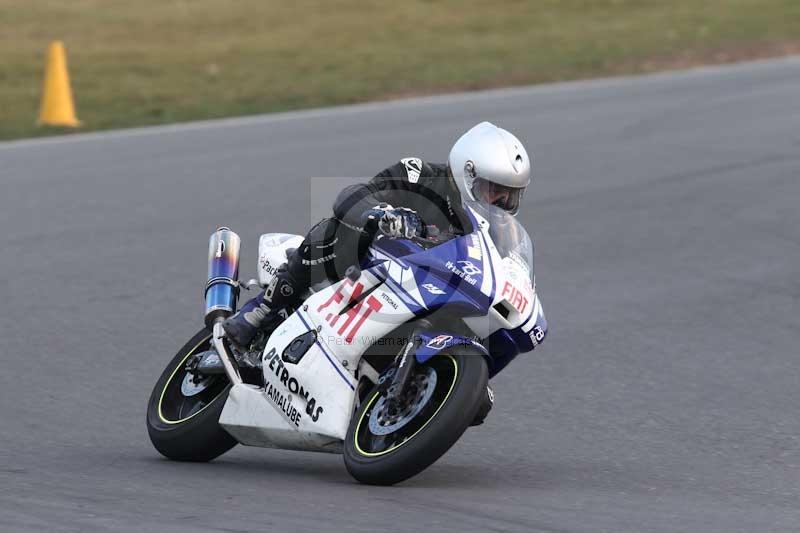 Motorcycle action photographs;Trackday digital images;event digital images;eventdigitalimages;no limits trackday;peter wileman photography;snetterton;snetterton circuit norfolk;snetterton photographs;trackday;trackday photos