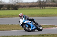 Motorcycle-action-photographs;Trackday-digital-images;event-digital-images;eventdigitalimages;no-limits-trackday;peter-wileman-photography;snetterton;snetterton-circuit-norfolk;snetterton-photographs;trackday;trackday-photos