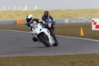 Motorcycle-action-photographs;Trackday-digital-images;event-digital-images;eventdigitalimages;no-limits-trackday;peter-wileman-photography;snetterton;snetterton-circuit-norfolk;snetterton-photographs;trackday;trackday-photos