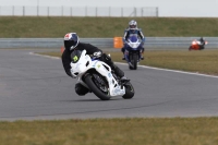 Motorcycle-action-photographs;Trackday-digital-images;event-digital-images;eventdigitalimages;no-limits-trackday;peter-wileman-photography;snetterton;snetterton-circuit-norfolk;snetterton-photographs;trackday;trackday-photos