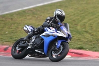 Motorcycle-action-photographs;Trackday-digital-images;event-digital-images;eventdigitalimages;no-limits-trackday;peter-wileman-photography;snetterton;snetterton-circuit-norfolk;snetterton-photographs;trackday;trackday-photos