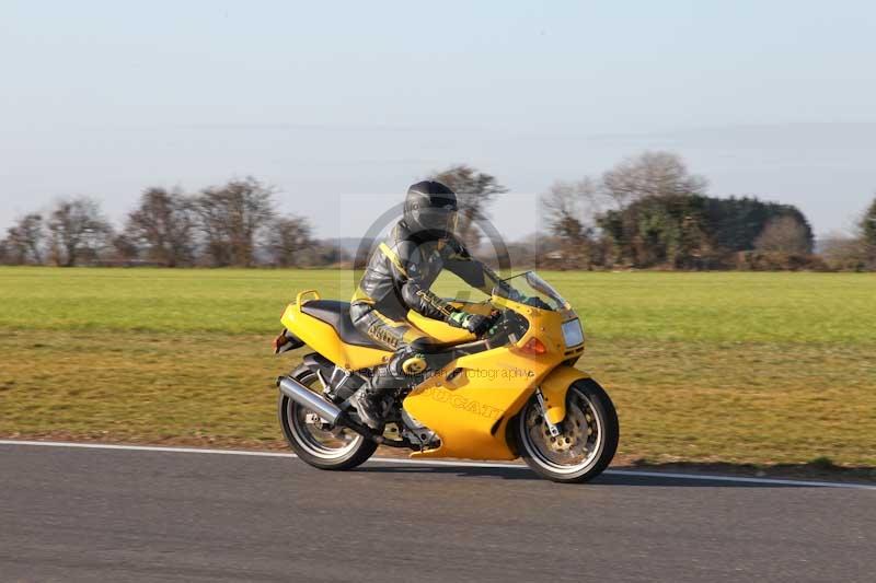 Motorcycle action photographs;Trackday digital images;event digital images;eventdigitalimages;no limits trackday;peter wileman photography;snetterton;snetterton circuit norfolk;snetterton photographs;trackday;trackday photos