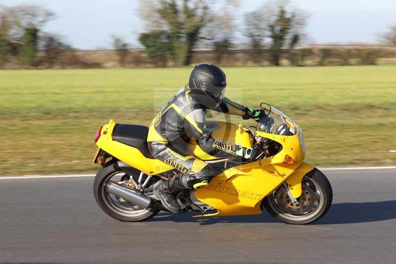 Motorcycle action photographs;Trackday digital images;event digital images;eventdigitalimages;no limits trackday;peter wileman photography;snetterton;snetterton circuit norfolk;snetterton photographs;trackday;trackday photos