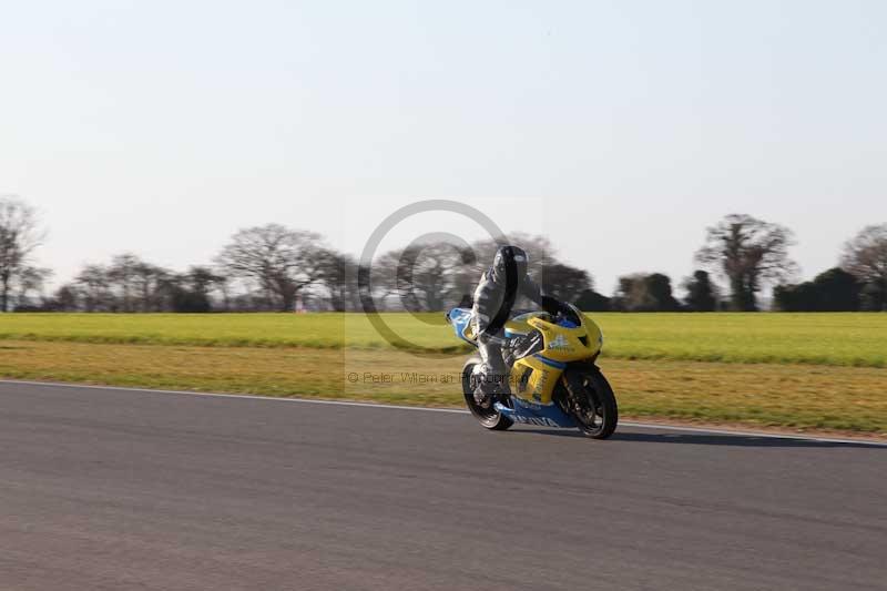 Motorcycle action photographs;Trackday digital images;event digital images;eventdigitalimages;no limits trackday;peter wileman photography;snetterton;snetterton circuit norfolk;snetterton photographs;trackday;trackday photos