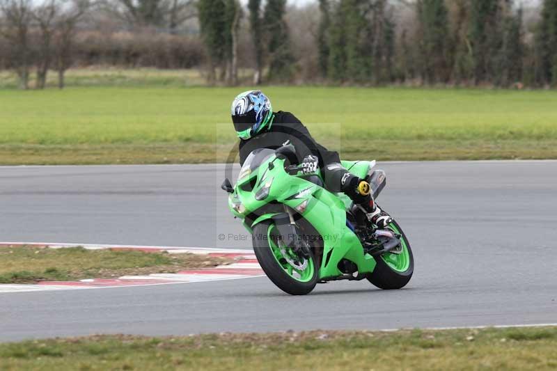 Motorcycle action photographs;Trackday digital images;event digital images;eventdigitalimages;no limits trackday;peter wileman photography;snetterton;snetterton circuit norfolk;snetterton photographs;trackday;trackday photos