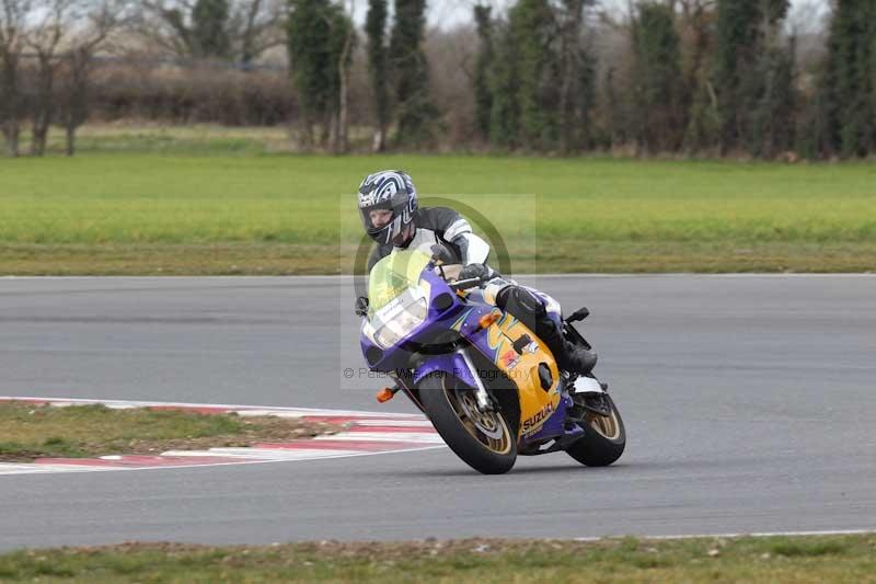 Motorcycle action photographs;Trackday digital images;event digital images;eventdigitalimages;no limits trackday;peter wileman photography;snetterton;snetterton circuit norfolk;snetterton photographs;trackday;trackday photos