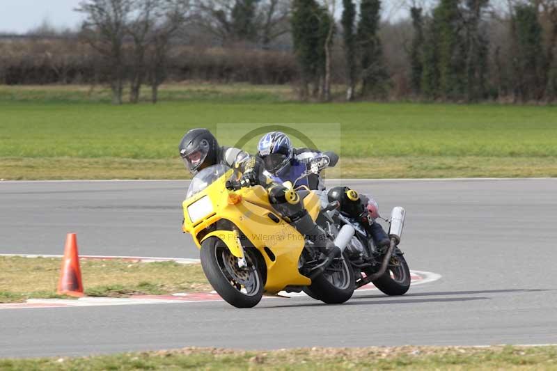 Motorcycle action photographs;Trackday digital images;event digital images;eventdigitalimages;no limits trackday;peter wileman photography;snetterton;snetterton circuit norfolk;snetterton photographs;trackday;trackday photos
