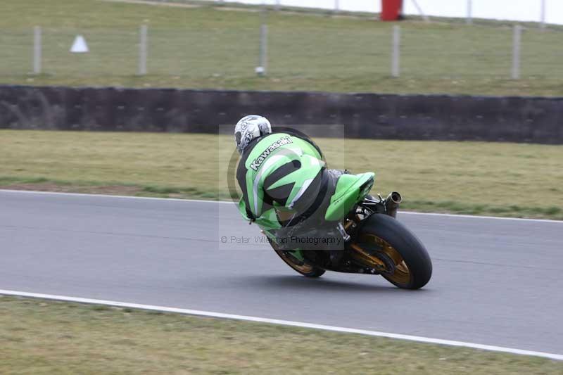 Motorcycle action photographs;Trackday digital images;event digital images;eventdigitalimages;no limits trackday;peter wileman photography;snetterton;snetterton circuit norfolk;snetterton photographs;trackday;trackday photos