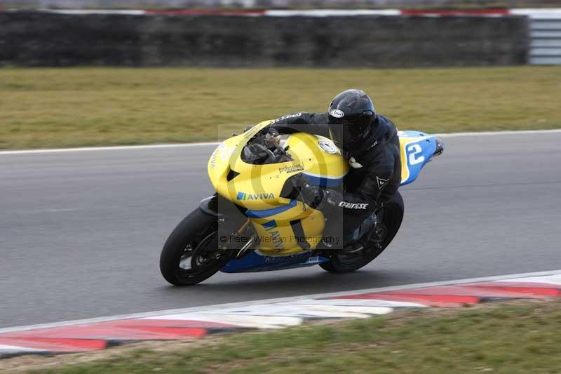 Motorcycle action photographs;Trackday digital images;event digital images;eventdigitalimages;no limits trackday;peter wileman photography;snetterton;snetterton circuit norfolk;snetterton photographs;trackday;trackday photos