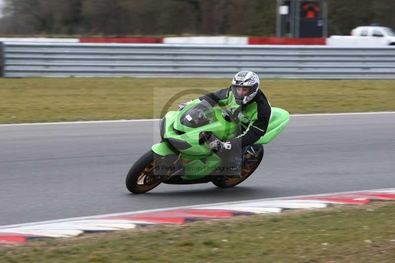 Motorcycle action photographs;Trackday digital images;event digital images;eventdigitalimages;no limits trackday;peter wileman photography;snetterton;snetterton circuit norfolk;snetterton photographs;trackday;trackday photos