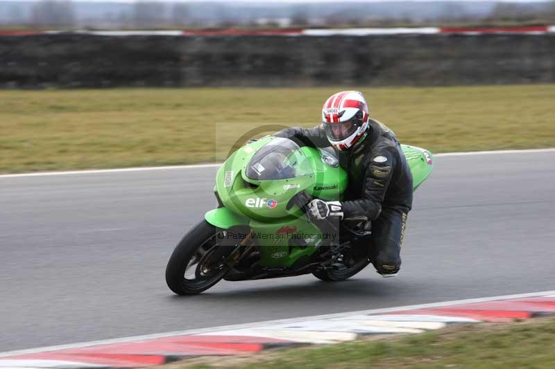 Motorcycle action photographs;Trackday digital images;event digital images;eventdigitalimages;no limits trackday;peter wileman photography;snetterton;snetterton circuit norfolk;snetterton photographs;trackday;trackday photos