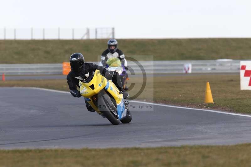 Motorcycle action photographs;Trackday digital images;event digital images;eventdigitalimages;no limits trackday;peter wileman photography;snetterton;snetterton circuit norfolk;snetterton photographs;trackday;trackday photos