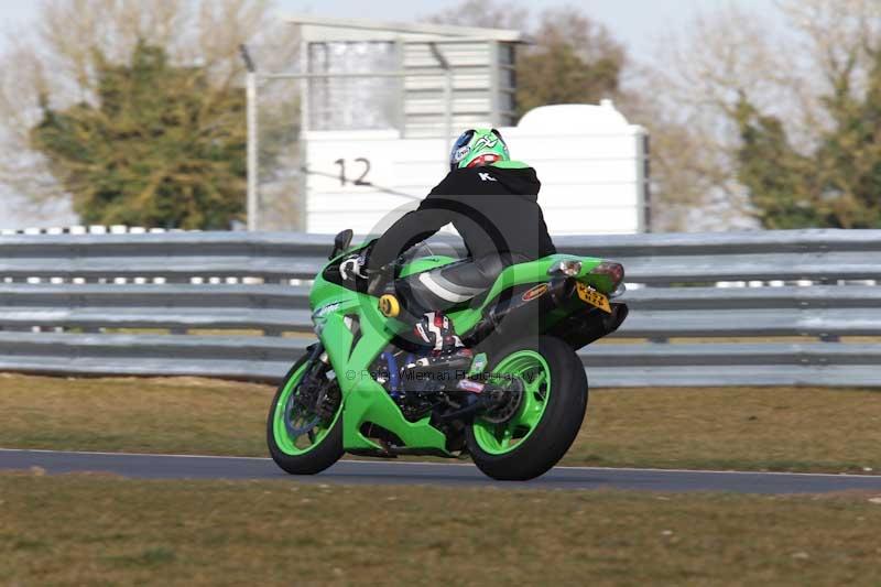 Motorcycle action photographs;Trackday digital images;event digital images;eventdigitalimages;no limits trackday;peter wileman photography;snetterton;snetterton circuit norfolk;snetterton photographs;trackday;trackday photos