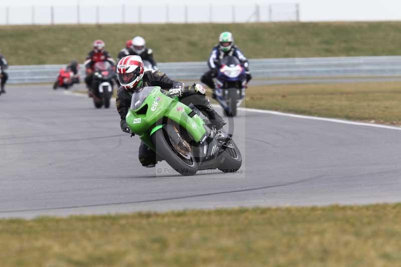 Motorcycle action photographs;Trackday digital images;event digital images;eventdigitalimages;no limits trackday;peter wileman photography;snetterton;snetterton circuit norfolk;snetterton photographs;trackday;trackday photos