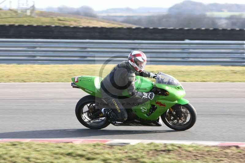 Motorcycle action photographs;Trackday digital images;event digital images;eventdigitalimages;no limits trackday;peter wileman photography;snetterton;snetterton circuit norfolk;snetterton photographs;trackday;trackday photos