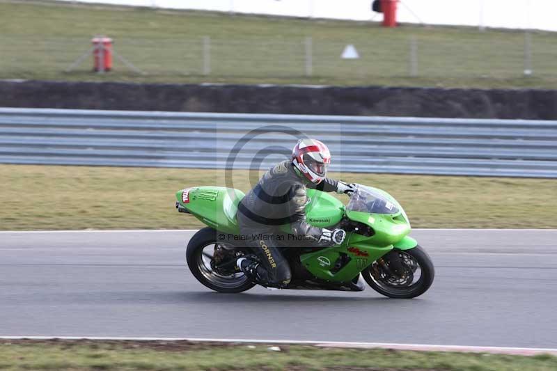 Motorcycle action photographs;Trackday digital images;event digital images;eventdigitalimages;no limits trackday;peter wileman photography;snetterton;snetterton circuit norfolk;snetterton photographs;trackday;trackday photos