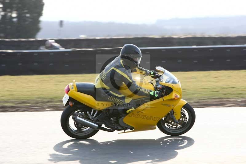 Motorcycle action photographs;Trackday digital images;event digital images;eventdigitalimages;no limits trackday;peter wileman photography;snetterton;snetterton circuit norfolk;snetterton photographs;trackday;trackday photos