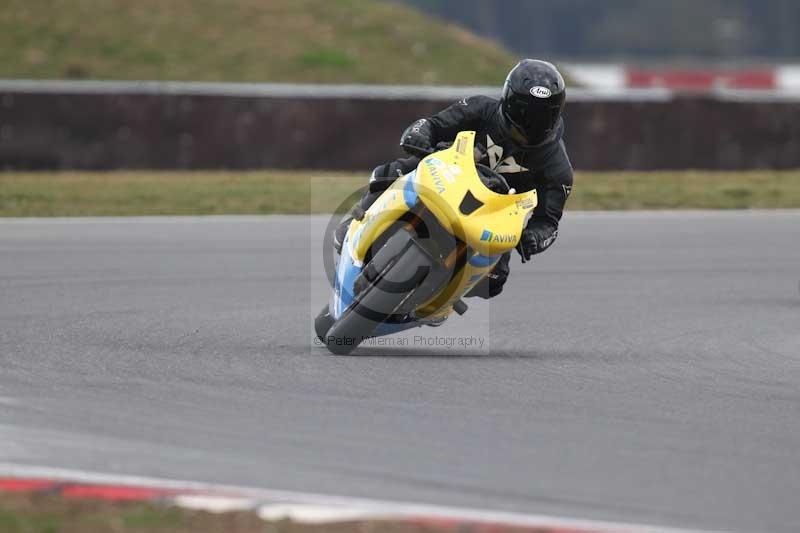 Motorcycle action photographs;Trackday digital images;event digital images;eventdigitalimages;no limits trackday;peter wileman photography;snetterton;snetterton circuit norfolk;snetterton photographs;trackday;trackday photos