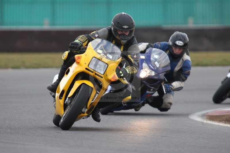 Motorcycle action photographs;Trackday digital images;event digital images;eventdigitalimages;no limits trackday;peter wileman photography;snetterton;snetterton circuit norfolk;snetterton photographs;trackday;trackday photos