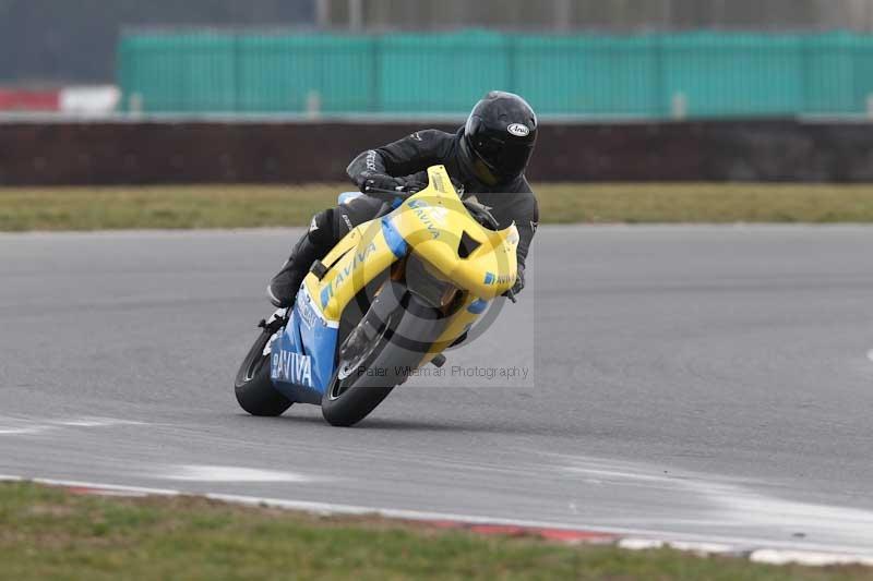 Motorcycle action photographs;Trackday digital images;event digital images;eventdigitalimages;no limits trackday;peter wileman photography;snetterton;snetterton circuit norfolk;snetterton photographs;trackday;trackday photos