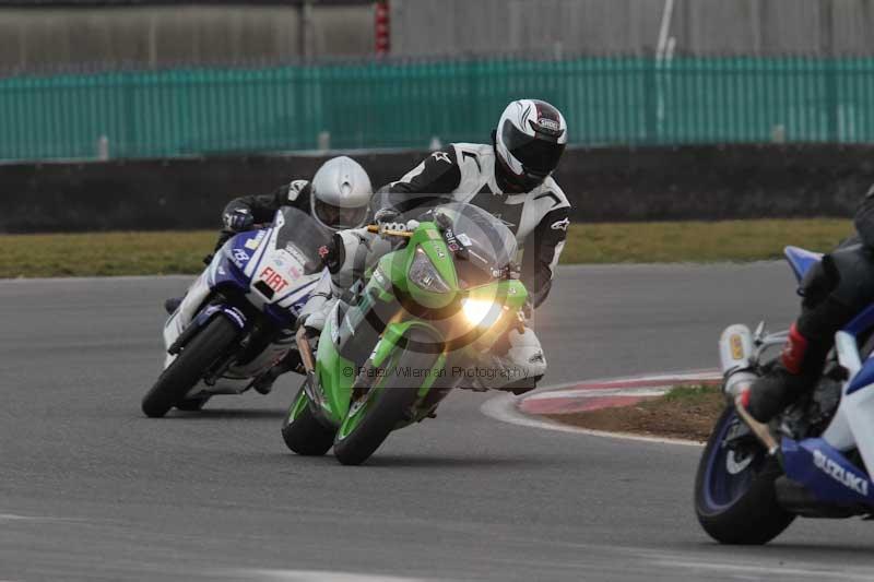 Motorcycle action photographs;Trackday digital images;event digital images;eventdigitalimages;no limits trackday;peter wileman photography;snetterton;snetterton circuit norfolk;snetterton photographs;trackday;trackday photos