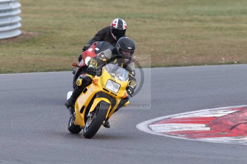 Motorcycle action photographs;Trackday digital images;event digital images;eventdigitalimages;no limits trackday;peter wileman photography;snetterton;snetterton circuit norfolk;snetterton photographs;trackday;trackday photos