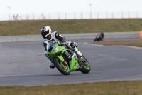 Motorcycle-action-photographs;Trackday-digital-images;event-digital-images;eventdigitalimages;no-limits-trackday;peter-wileman-photography;snetterton;snetterton-circuit-norfolk;snetterton-photographs;trackday;trackday-photos