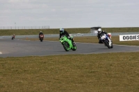 Motorcycle-action-photographs;Trackday-digital-images;event-digital-images;eventdigitalimages;no-limits-trackday;peter-wileman-photography;snetterton;snetterton-circuit-norfolk;snetterton-photographs;trackday;trackday-photos