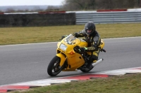 Motorcycle-action-photographs;Trackday-digital-images;event-digital-images;eventdigitalimages;no-limits-trackday;peter-wileman-photography;snetterton;snetterton-circuit-norfolk;snetterton-photographs;trackday;trackday-photos