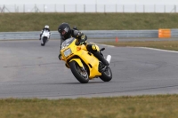 Motorcycle-action-photographs;Trackday-digital-images;event-digital-images;eventdigitalimages;no-limits-trackday;peter-wileman-photography;snetterton;snetterton-circuit-norfolk;snetterton-photographs;trackday;trackday-photos