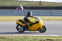 Motorcycle-action-photographs;Trackday-digital-images;event-digital-images;eventdigitalimages;no-limits-trackday;peter-wileman-photography;snetterton;snetterton-circuit-norfolk;snetterton-photographs;trackday;trackday-photos