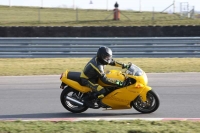 Motorcycle-action-photographs;Trackday-digital-images;event-digital-images;eventdigitalimages;no-limits-trackday;peter-wileman-photography;snetterton;snetterton-circuit-norfolk;snetterton-photographs;trackday;trackday-photos