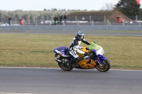 Motorcycle-action-photographs;Trackday-digital-images;event-digital-images;eventdigitalimages;no-limits-trackday;peter-wileman-photography;snetterton;snetterton-circuit-norfolk;snetterton-photographs;trackday;trackday-photos
