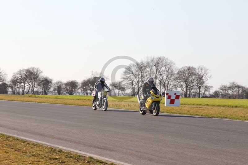 Motorcycle action photographs;Trackday digital images;event digital images;eventdigitalimages;no limits trackday;peter wileman photography;snetterton;snetterton circuit norfolk;snetterton photographs;trackday;trackday photos