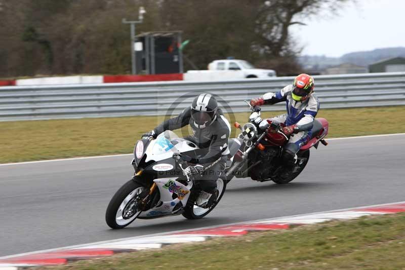 Motorcycle action photographs;Trackday digital images;event digital images;eventdigitalimages;no limits trackday;peter wileman photography;snetterton;snetterton circuit norfolk;snetterton photographs;trackday;trackday photos