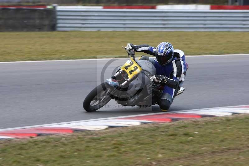 Motorcycle action photographs;Trackday digital images;event digital images;eventdigitalimages;no limits trackday;peter wileman photography;snetterton;snetterton circuit norfolk;snetterton photographs;trackday;trackday photos