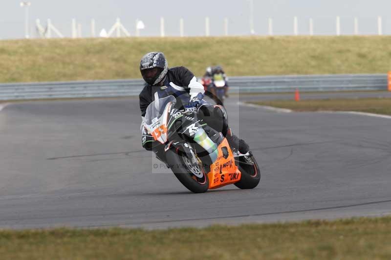 Motorcycle action photographs;Trackday digital images;event digital images;eventdigitalimages;no limits trackday;peter wileman photography;snetterton;snetterton circuit norfolk;snetterton photographs;trackday;trackday photos