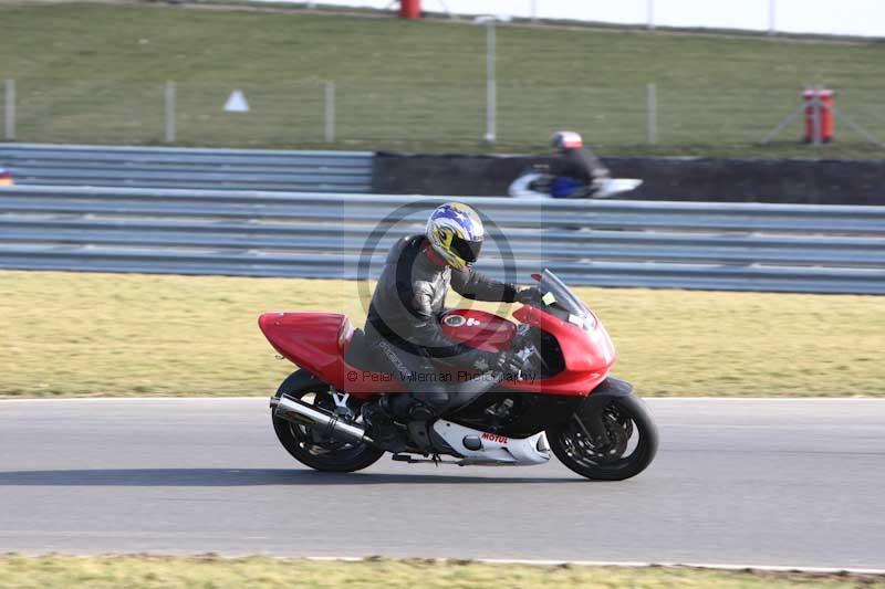 Motorcycle action photographs;Trackday digital images;event digital images;eventdigitalimages;no limits trackday;peter wileman photography;snetterton;snetterton circuit norfolk;snetterton photographs;trackday;trackday photos