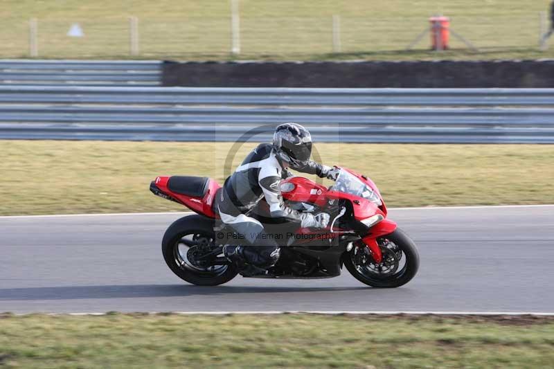 Motorcycle action photographs;Trackday digital images;event digital images;eventdigitalimages;no limits trackday;peter wileman photography;snetterton;snetterton circuit norfolk;snetterton photographs;trackday;trackday photos