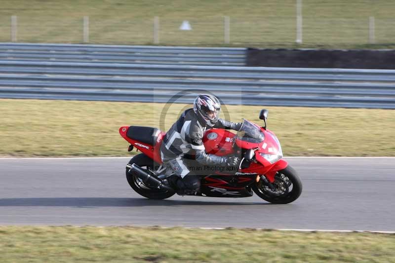 Motorcycle action photographs;Trackday digital images;event digital images;eventdigitalimages;no limits trackday;peter wileman photography;snetterton;snetterton circuit norfolk;snetterton photographs;trackday;trackday photos