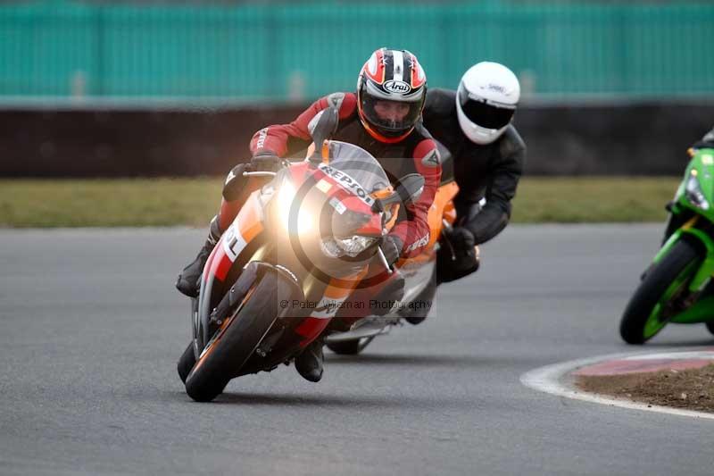 Motorcycle action photographs;Trackday digital images;event digital images;eventdigitalimages;no limits trackday;peter wileman photography;snetterton;snetterton circuit norfolk;snetterton photographs;trackday;trackday photos