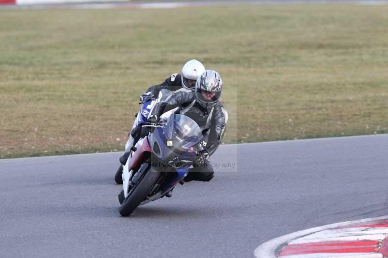 Motorcycle action photographs;Trackday digital images;event digital images;eventdigitalimages;no limits trackday;peter wileman photography;snetterton;snetterton circuit norfolk;snetterton photographs;trackday;trackday photos